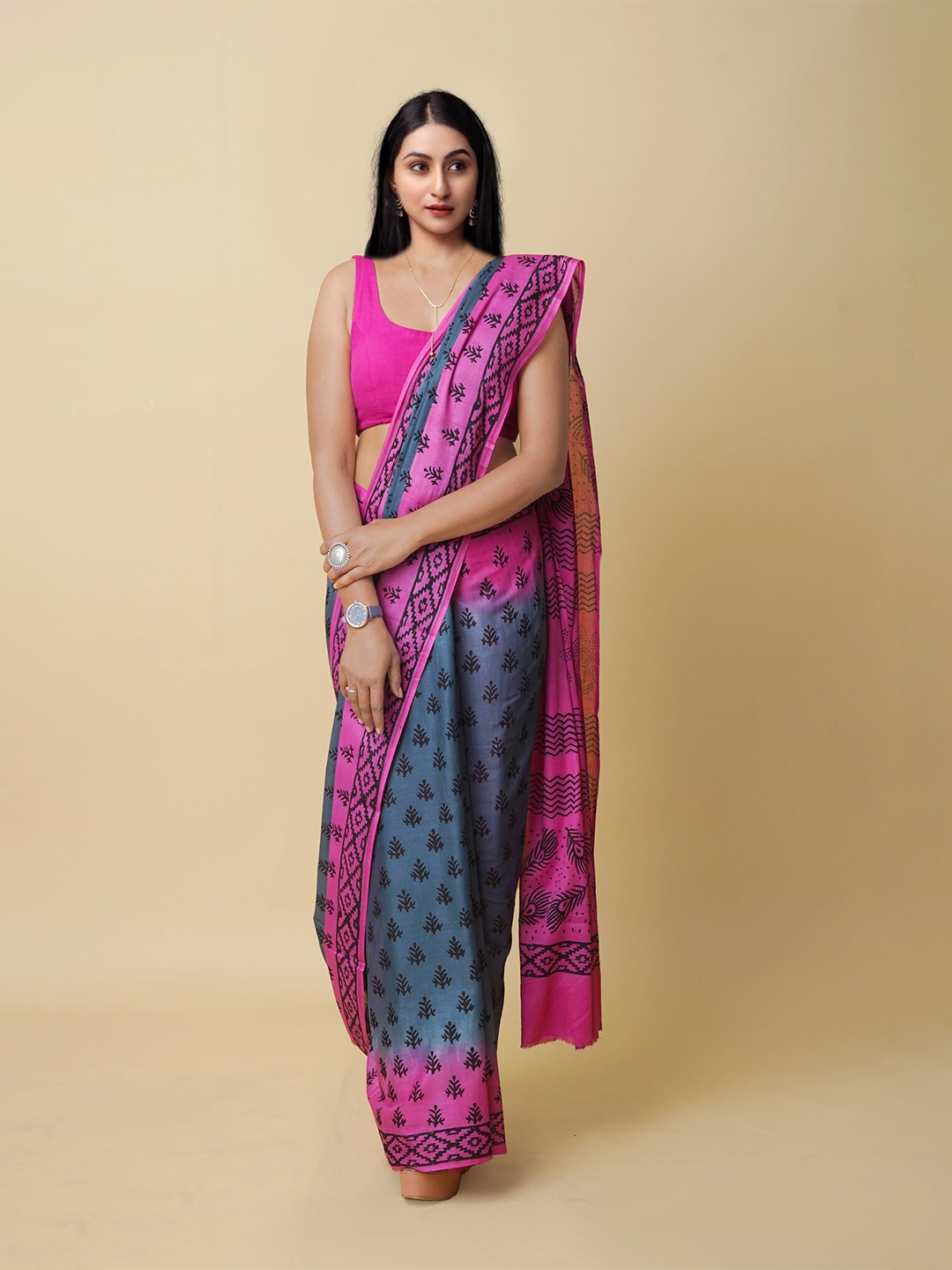 

Unnati Silks Ethnic Motifs Printed Pure Cotton Block Print Saree, Grey