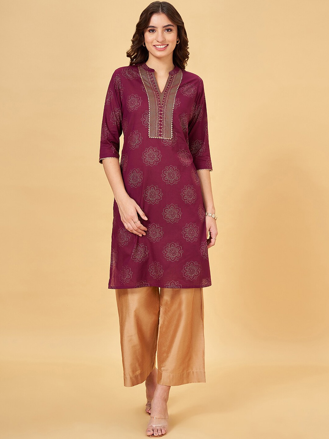 

RANGMANCH BY PANTALOONS Ethnic Motifs Printed Mandarin Collar Pure Cotton Straight Kurta, Magenta