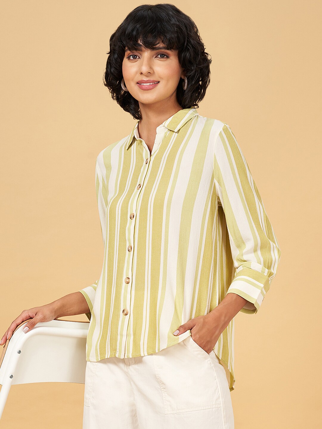 

Honey by Pantaloons Vertical Striped Spread Collar Opaque Casual Shirt, White