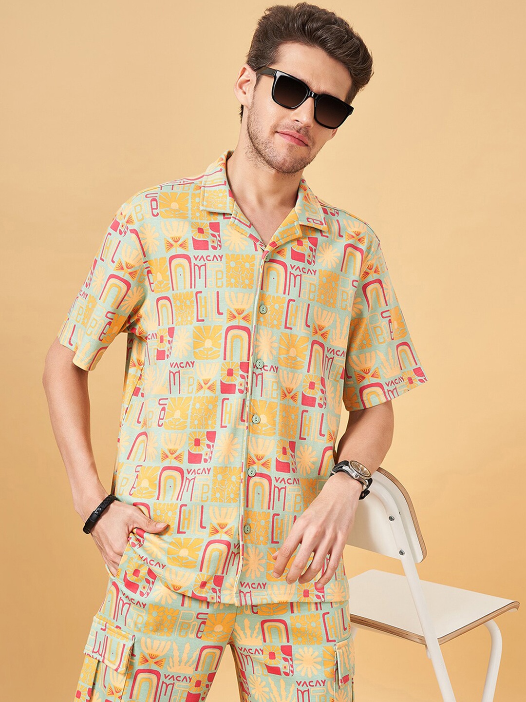 

People Green Slim Fit Geometric Printed Cuban Collar Pure Cotton Casual Shirt