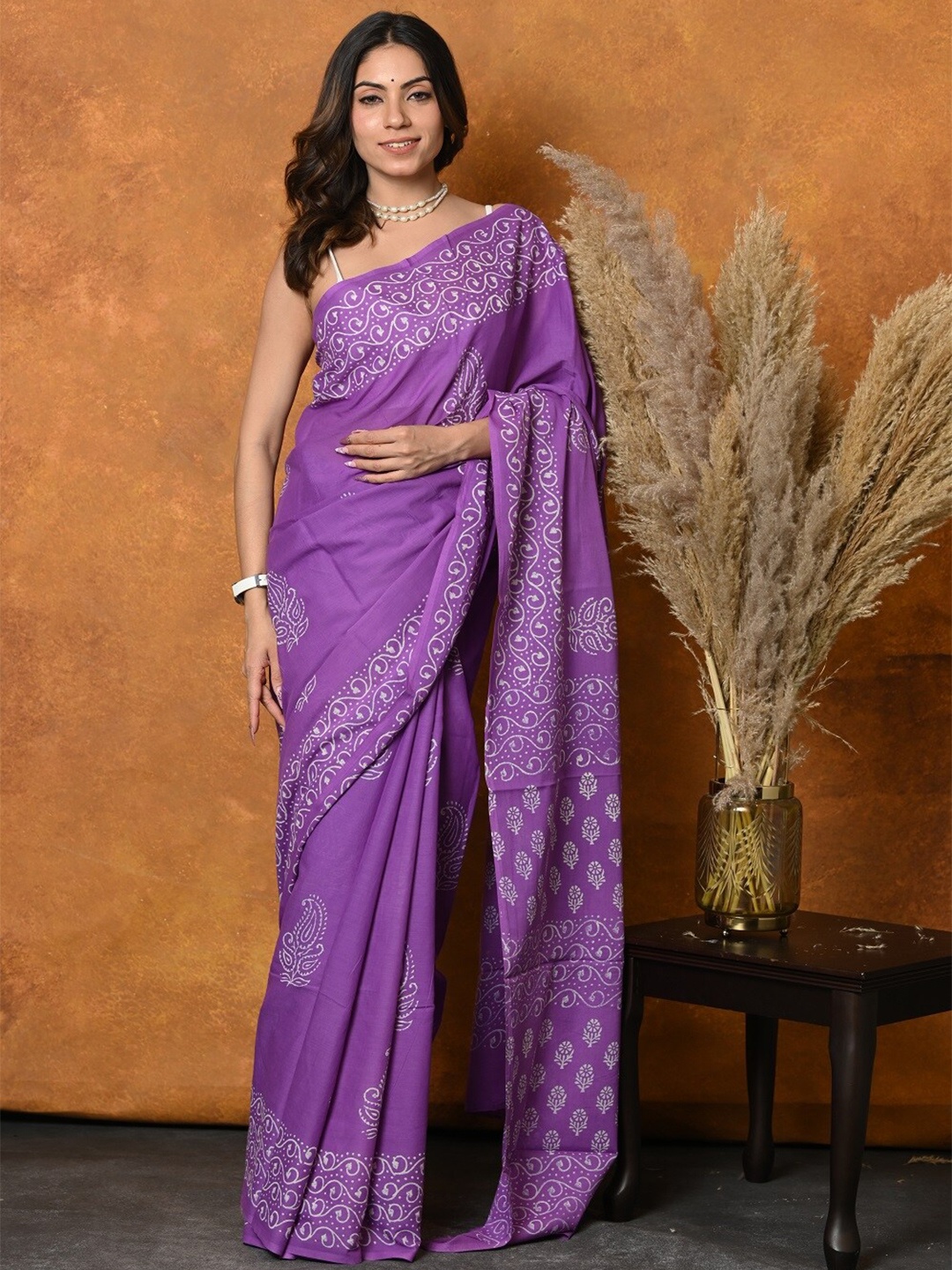

Very Much Indian Floral Printed Pure Cotton Saree, Purple