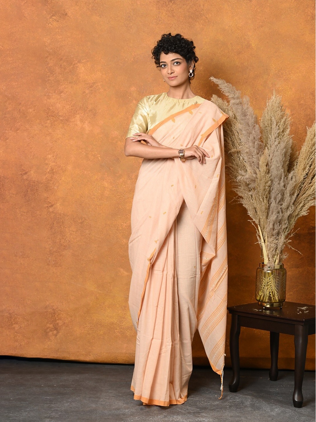 

Very Much Indian Floral Printed Pure Cotton Saree, Peach