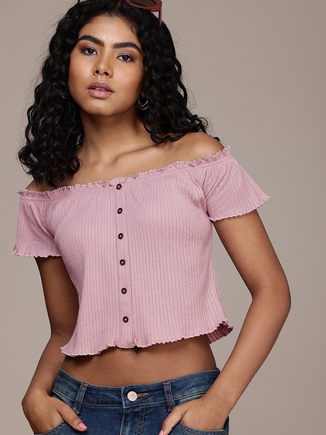 

The Roadster Life Co. Off-Shoulder Ruffles Ribbed Crop Top, Mauve