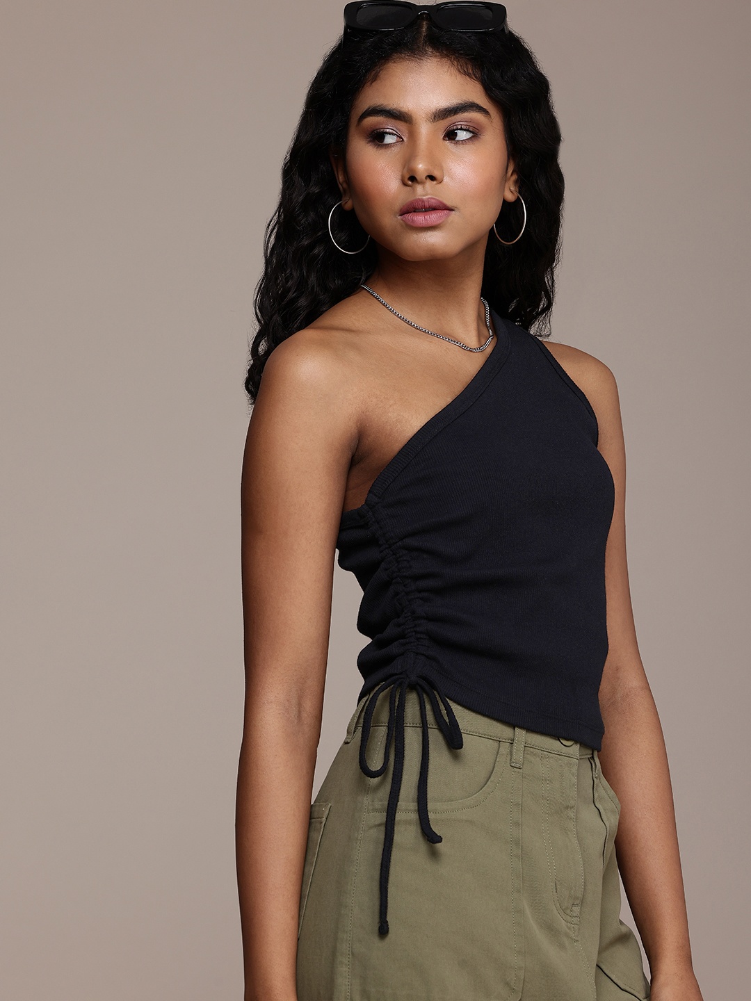 

The Roadster Life Co. One Shoulder Ribbed Crop Top, Black