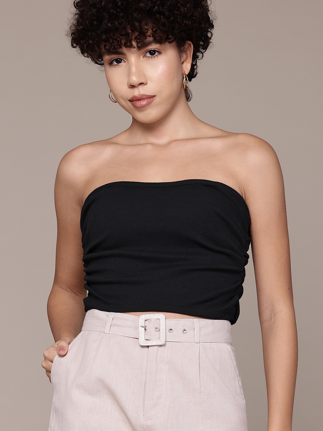 

The Roadster Lifestyle Co. Off-Shoulder Bandeau Crop Top, Black