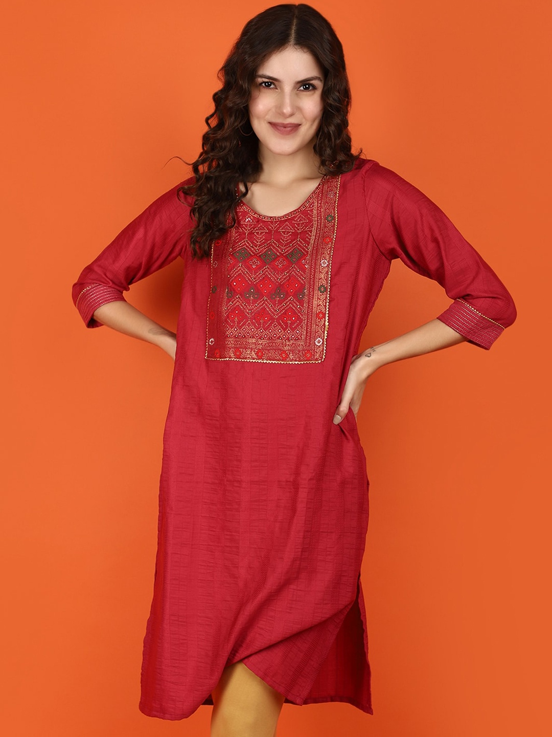 

V-Mart Ethnic Motifs Yoke Design Round Neck Thread Work Cotton Kurta, Pink