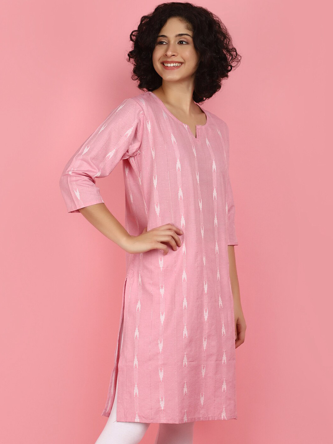 

V-Mart Abstract Printed Cotton Straight Kurta, Pink