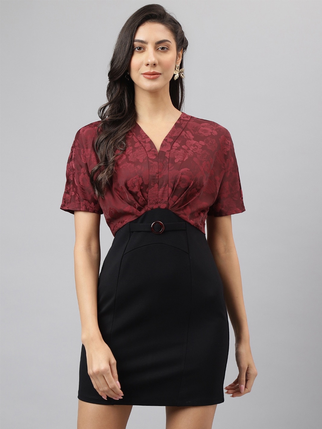 

Latin Quarters Floral Print V-Neck Sheath Dress, Maroon