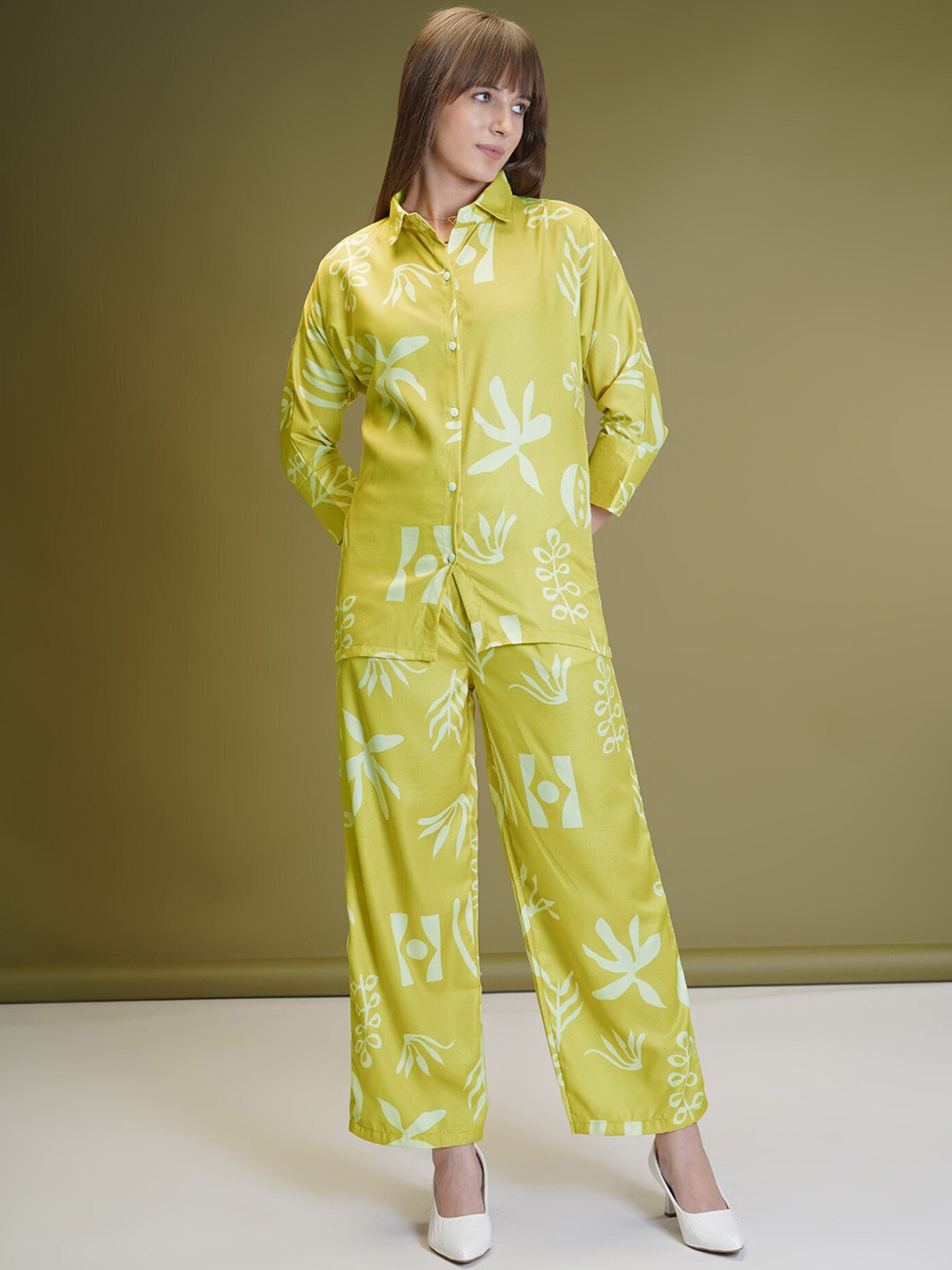 

WESTHOOD Floral Printed Shirt Collar Shirt & Trouser, Lime green