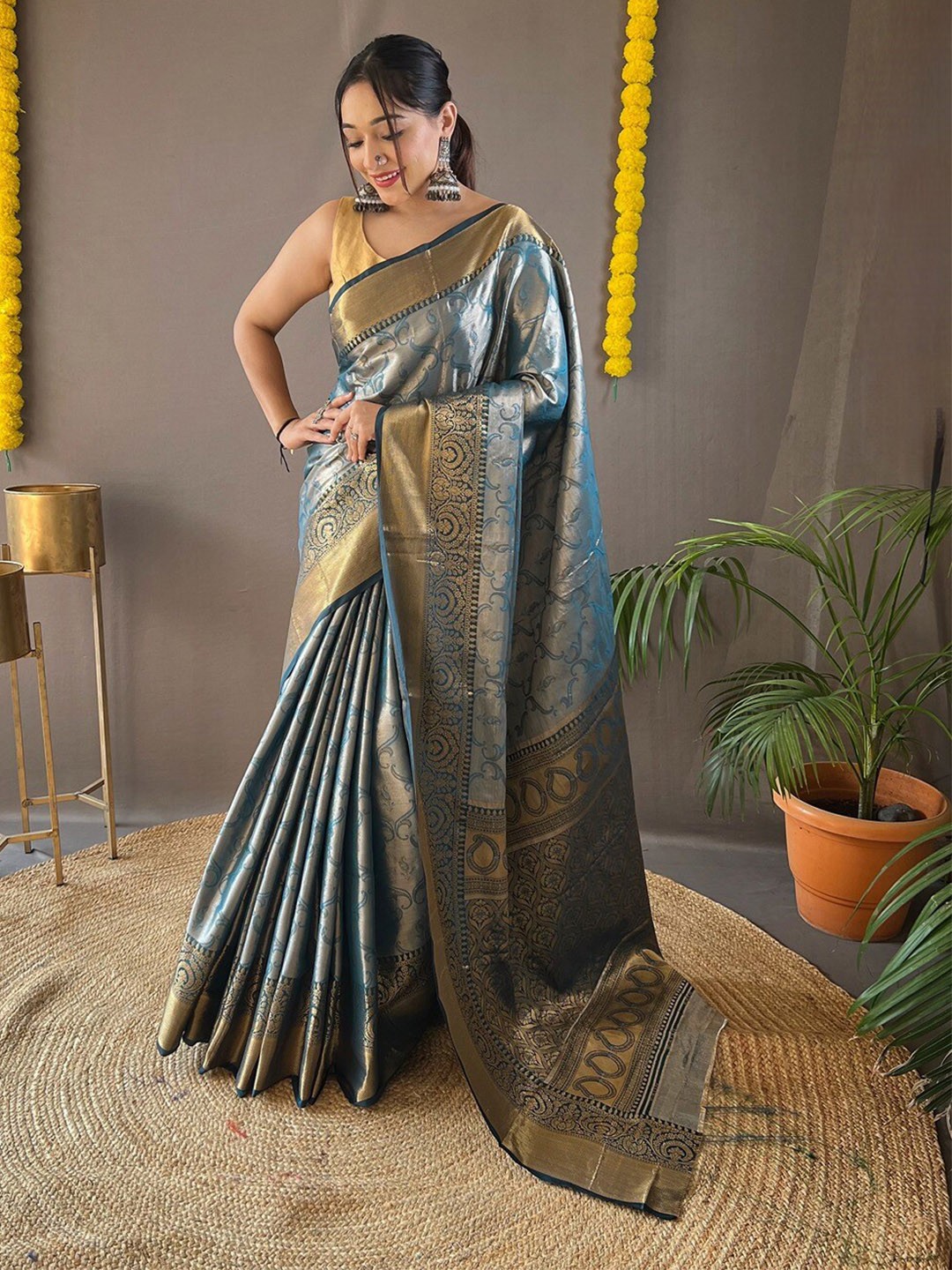 

SGF11 Floral Woven Design Zari Art Silk Kanjeevaram Saree, Blue