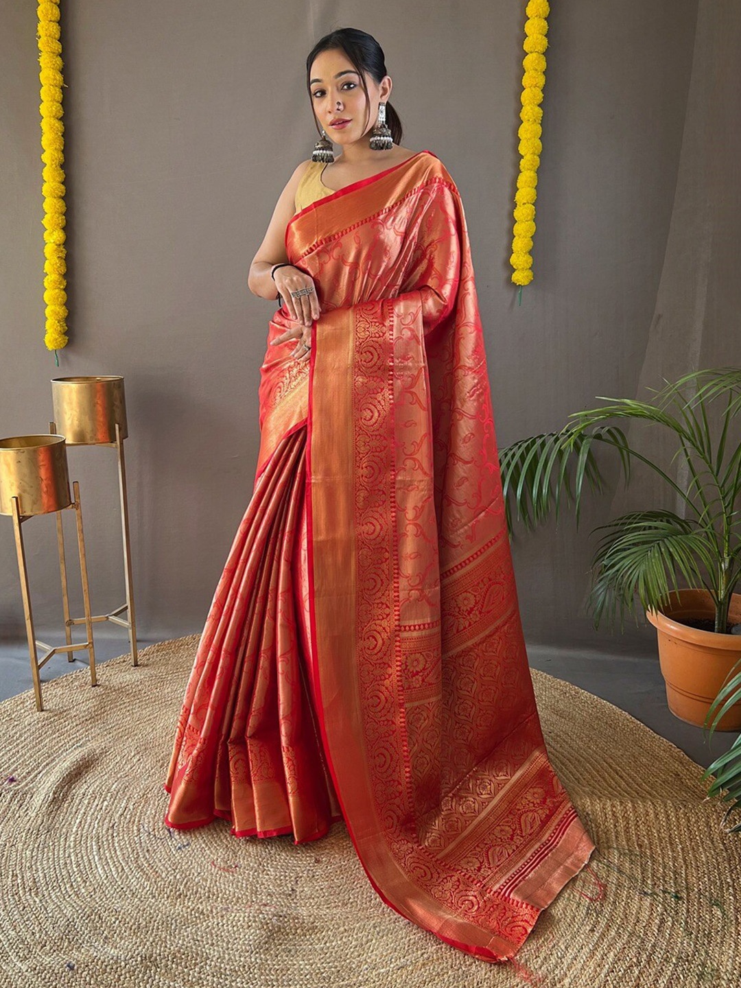 

SGF11 Woven Design Zari Art Silk Kanjeevaram Saree, Red