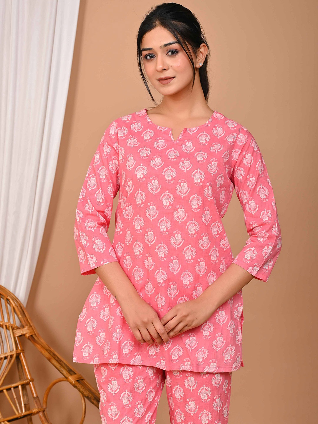 

Bhoolft Printed Cotton Night suit, Pink