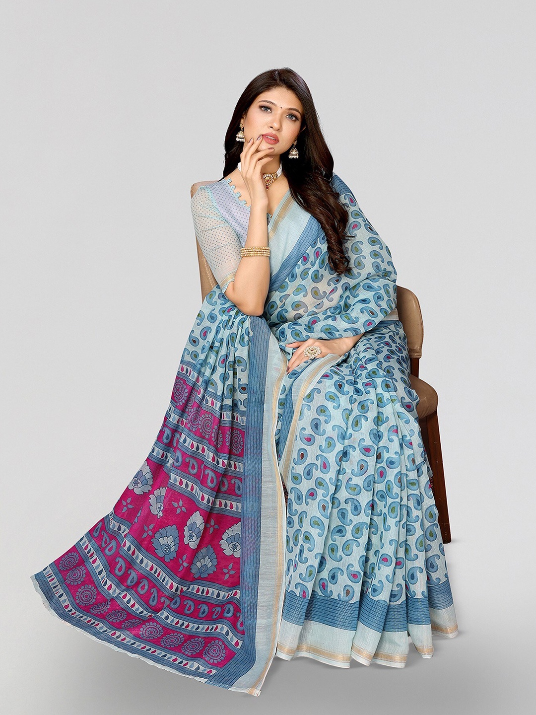 

Yashika Ethnic Motifs Printed Linen Blend Saree, Blue