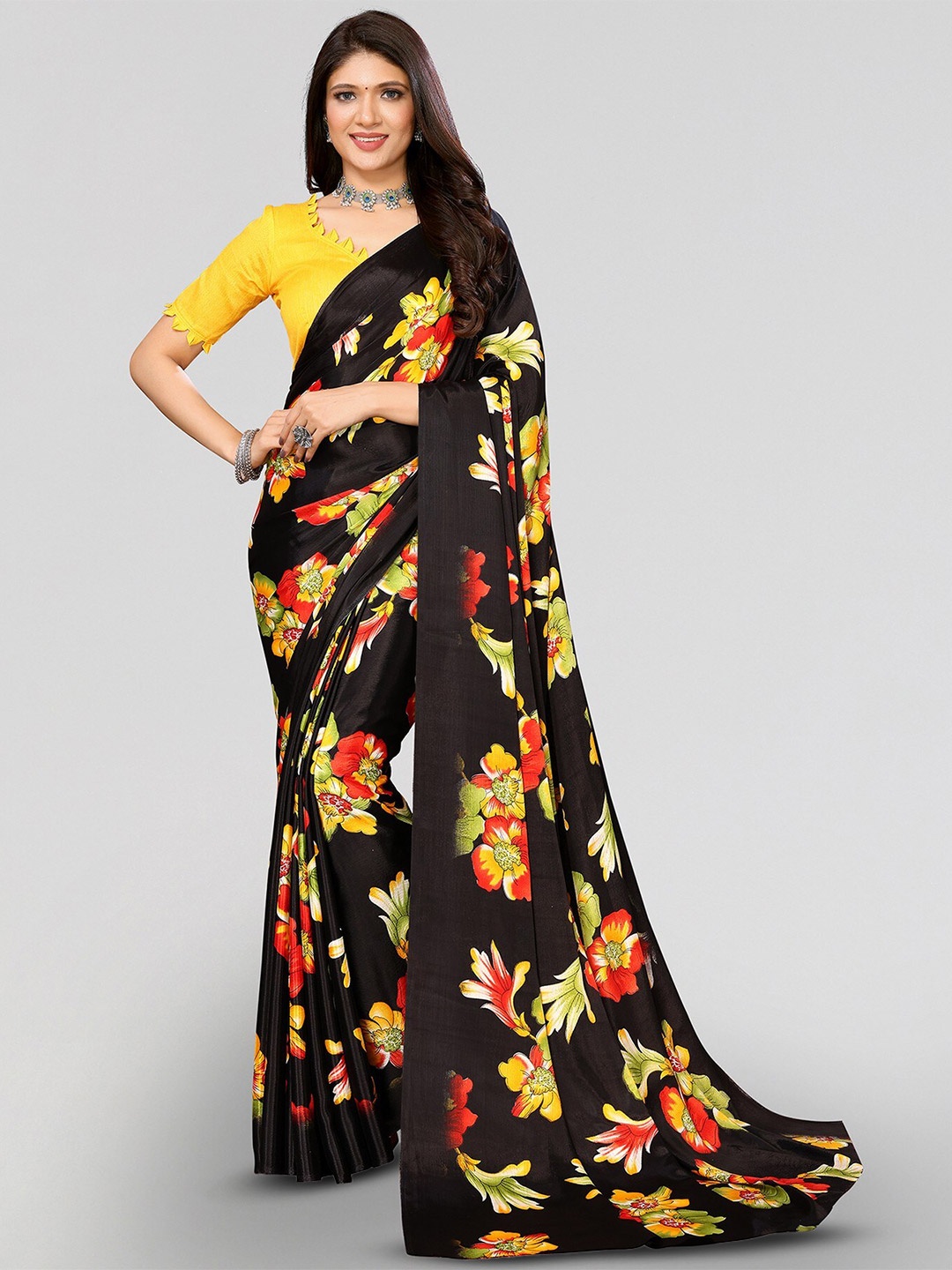 

Yashika Floral Printed Saree, Red