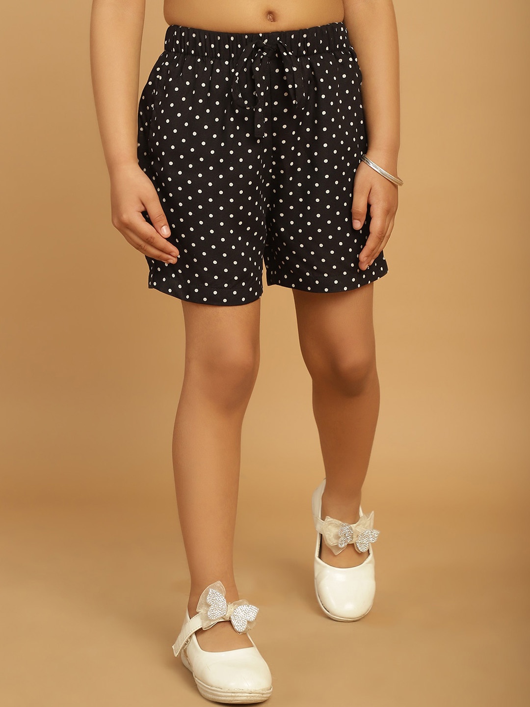 

MINI & MING Girls Geometric Printed Low-Rise Shorts, Black