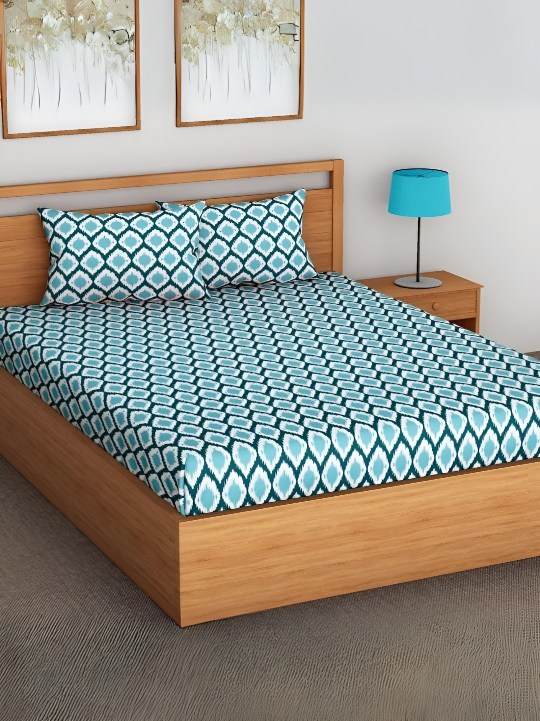 

Aurave Blue & White Printed Cotton 144 TC Queen Bedsheet with 2 Pillow Covers