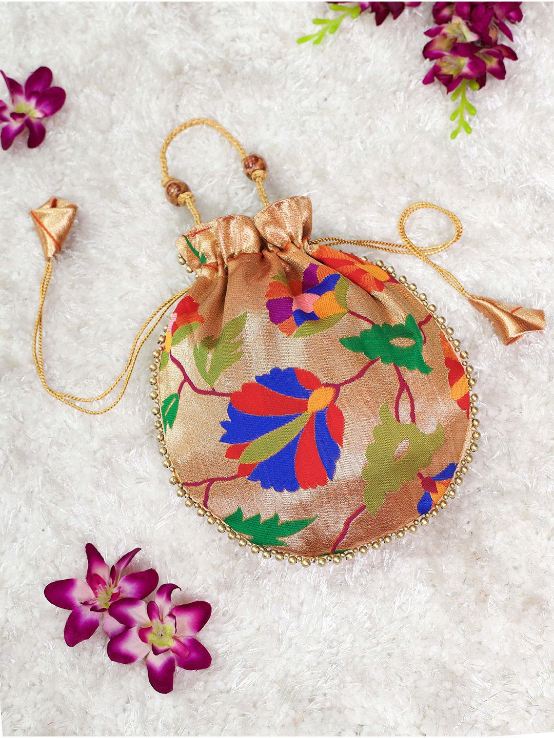 

LOOKNBOOK ART Woven Design Embellished Tasselled Potli Clutch, Gold