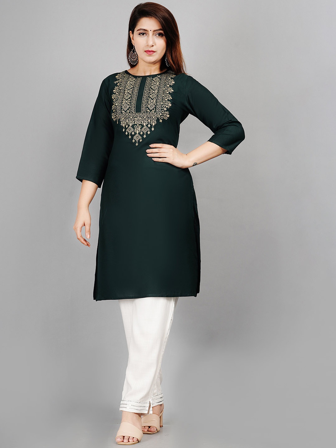 

SIPET Ethnic Motifs Embroidered Thread Work Straight Kurta, Green