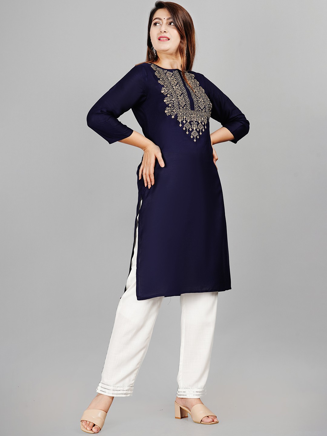 

SIPET Embroidered Thread Work Straight Kurta, Blue