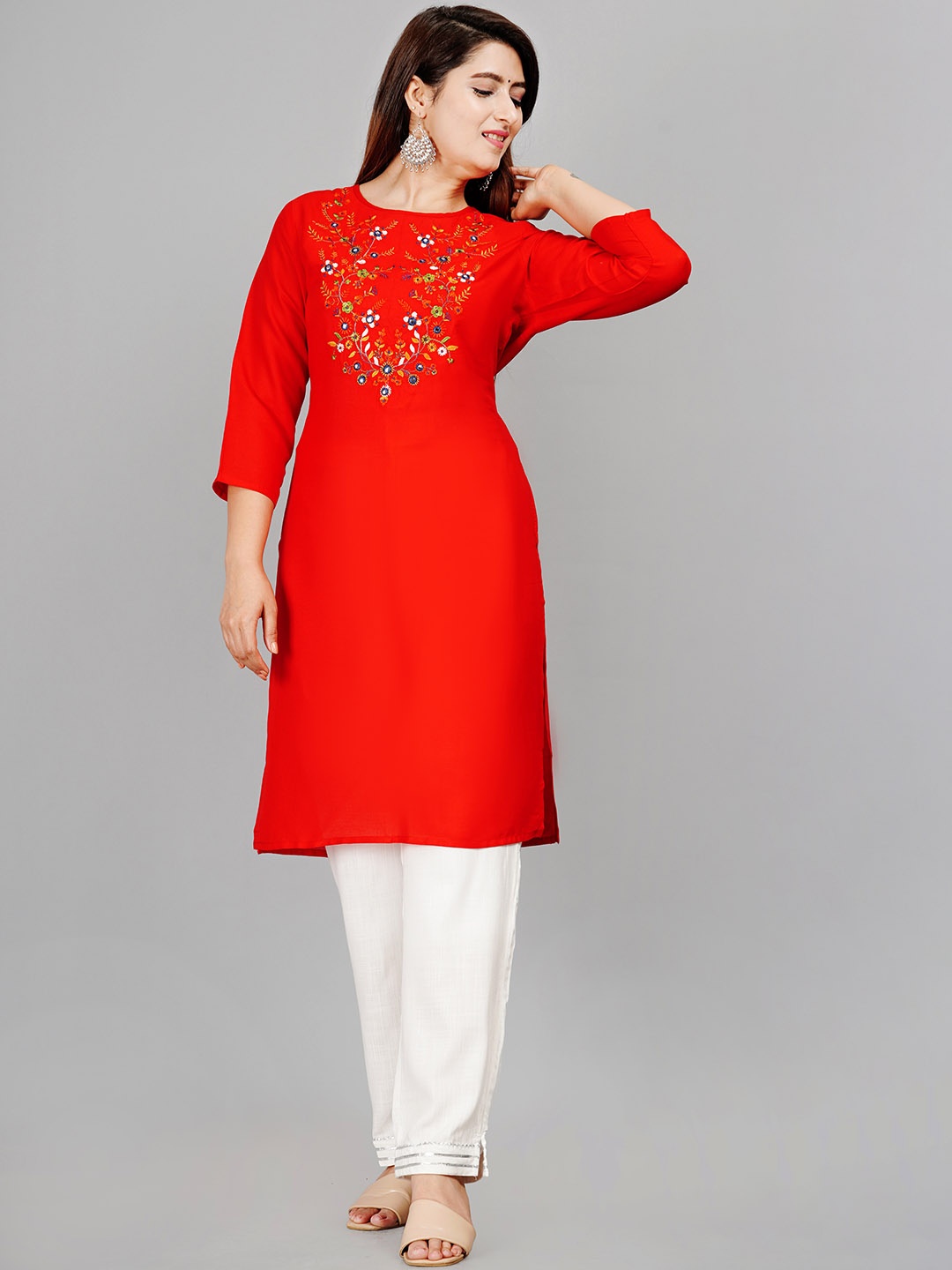 

SIPET Round Neck Floral Embroidered Thread Work Straight Kurta, Red