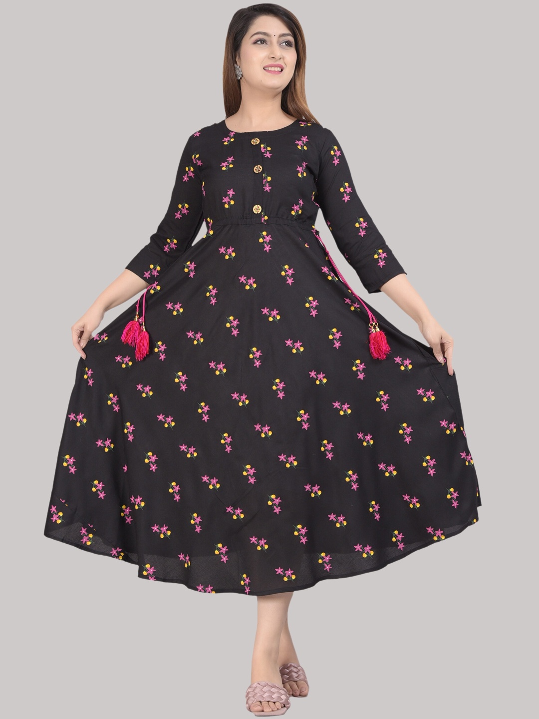

SIPET Floral Printed Round Neck Anarkali Kurta, Black