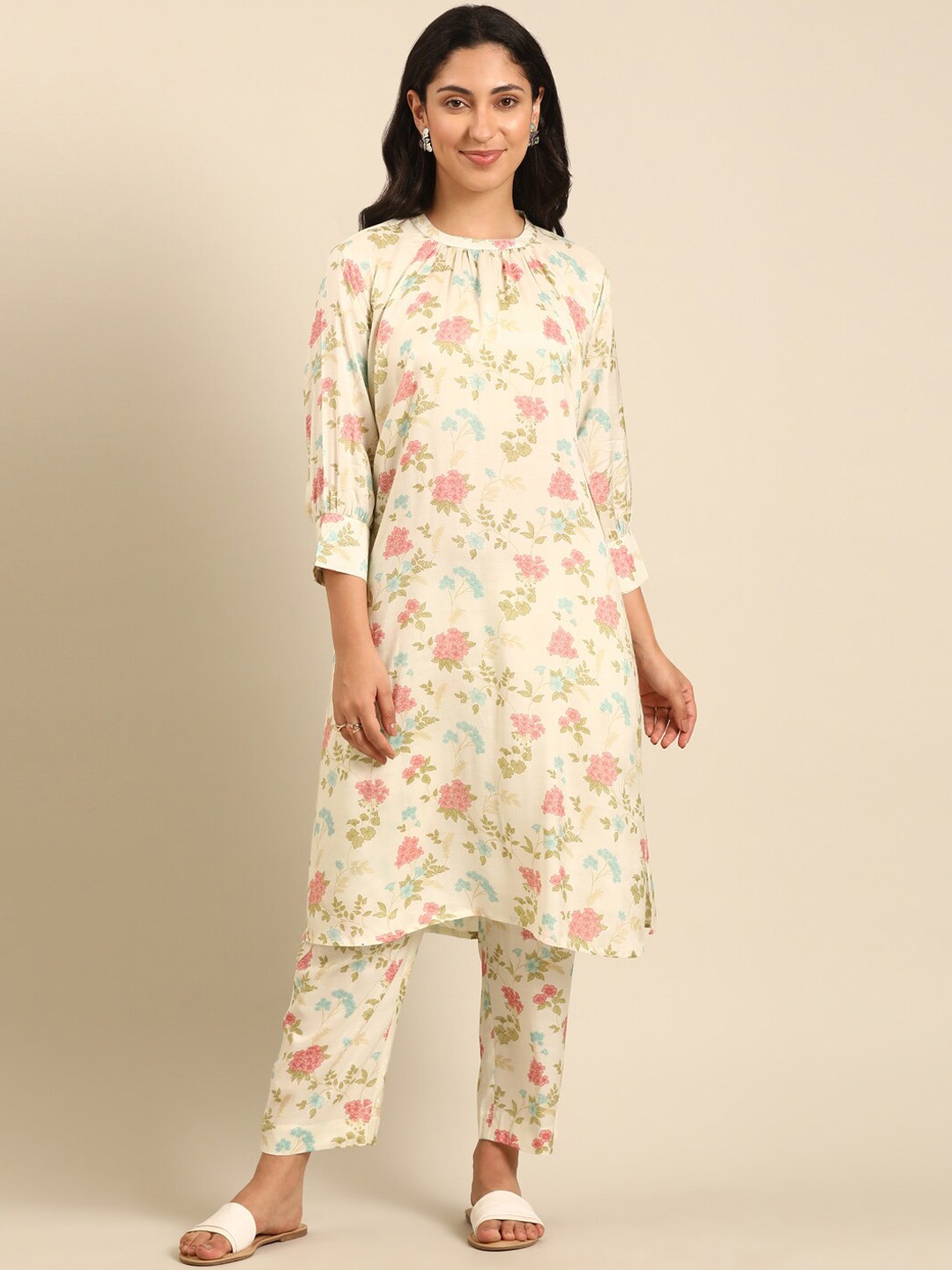

IMARA Floral Printed Round Neck Straight Kurta with Trousers, Off white