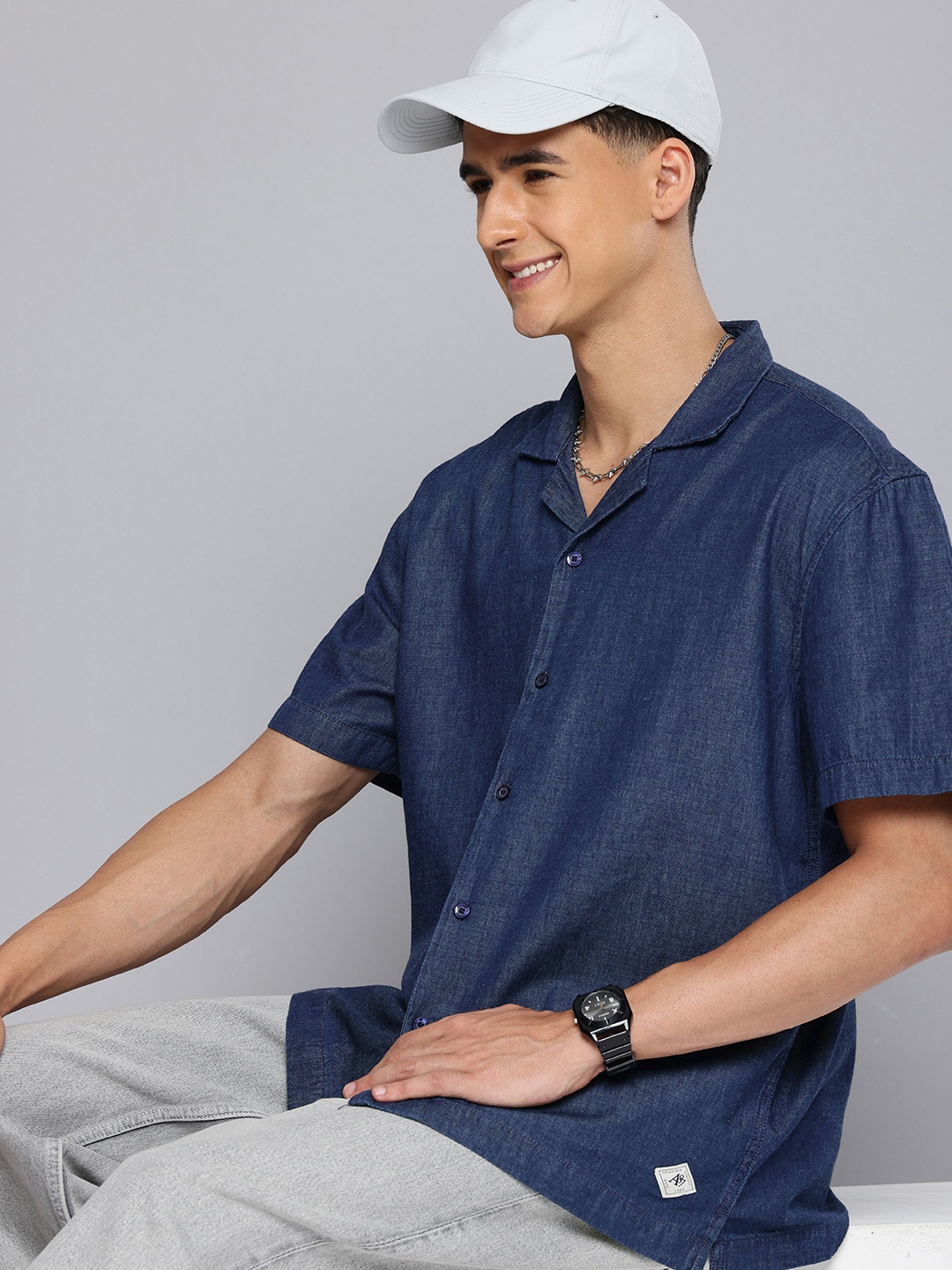 

Aeropostale Chambray Cuban Collar Relaxed Fit Pure Cotton Casual Shirt, Blue