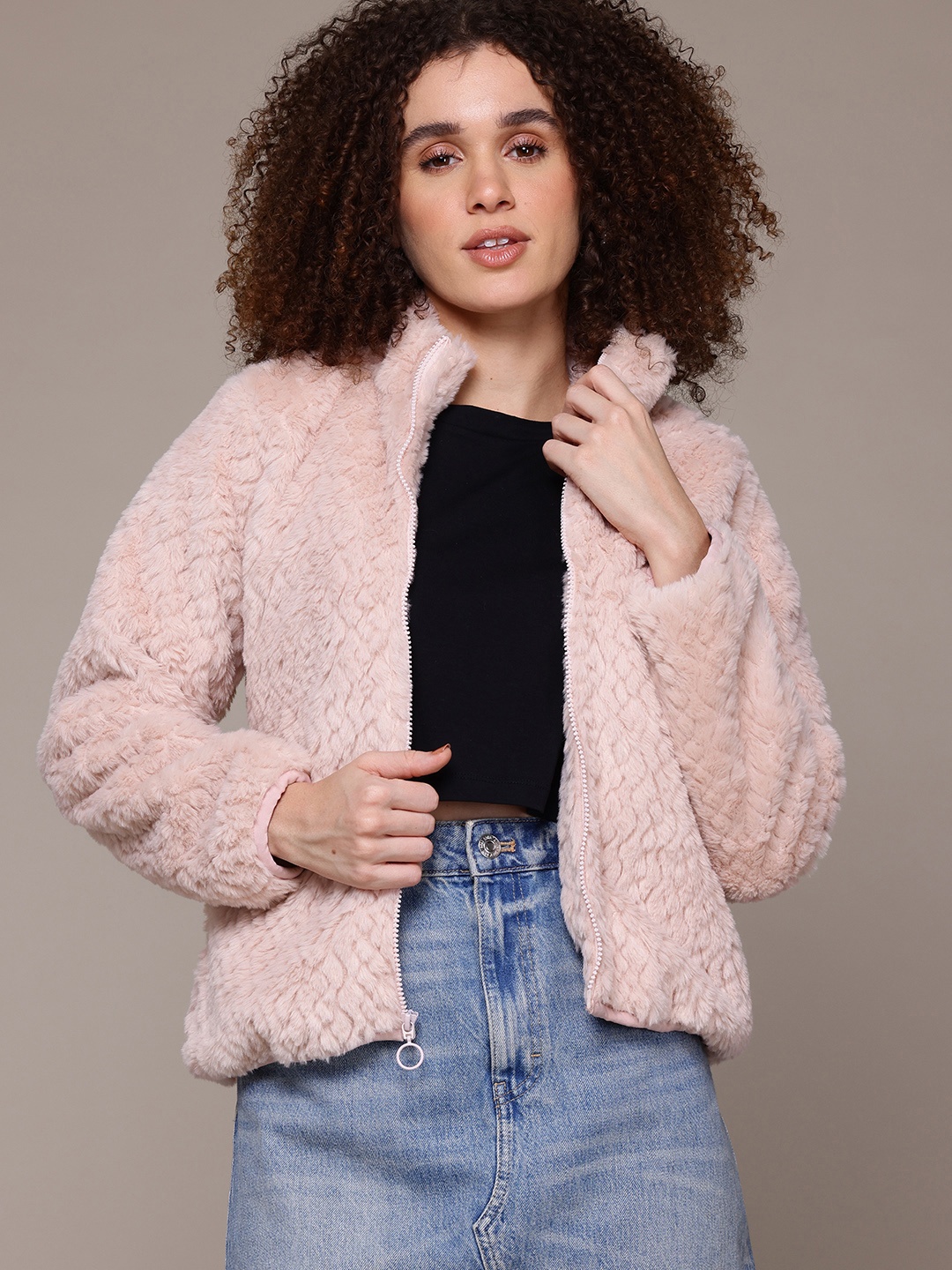 

The Roadster Lifestyle Co. Self Design Fuzzy Tailored Jacket, Pink