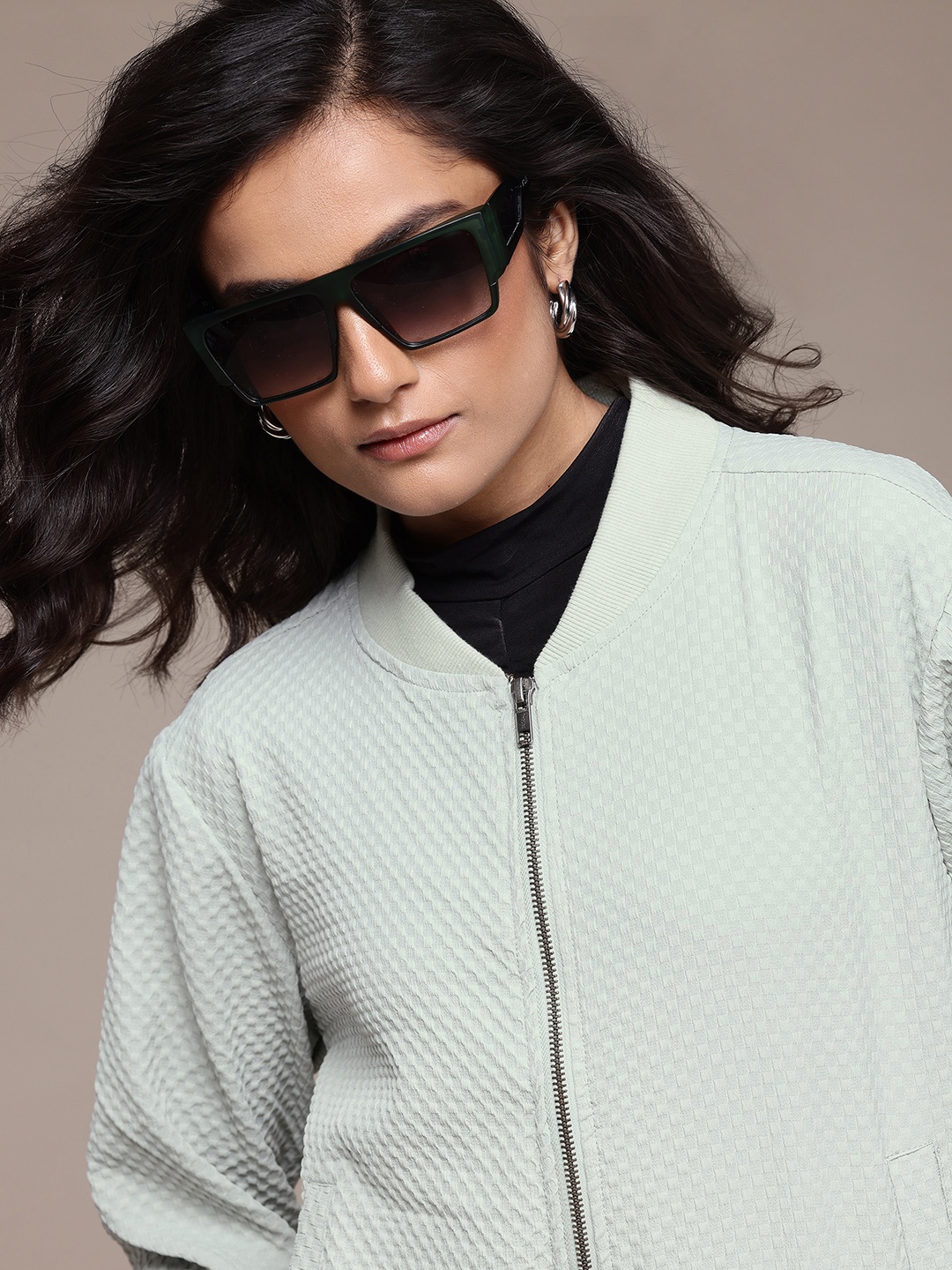 

The Roadster Lifestyle Co. Women Seersucker Bomber Jacket, Green