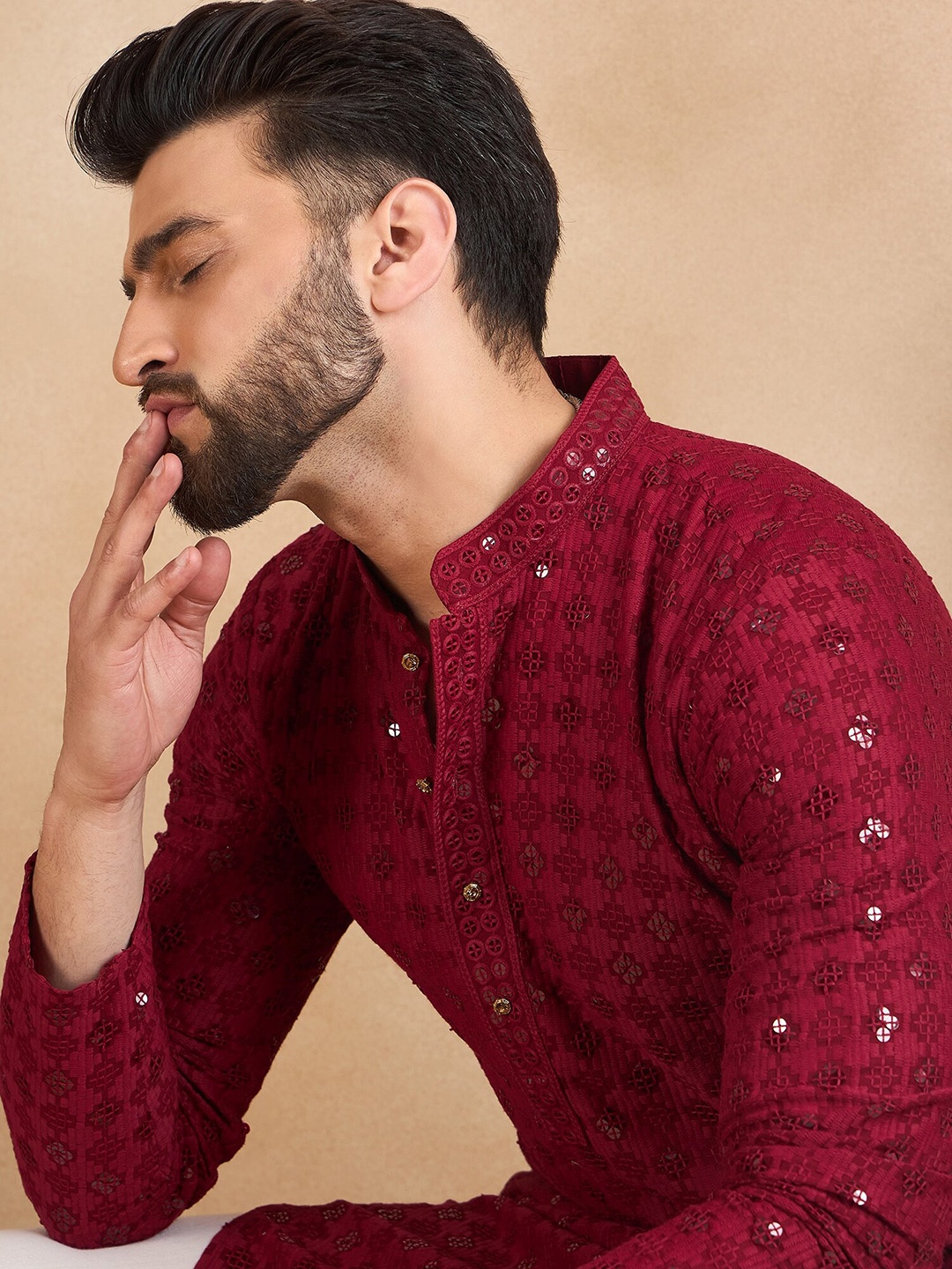 

House of Pataudi Ethnic Motifs Embroidered Sequins Straight Kurta, Maroon