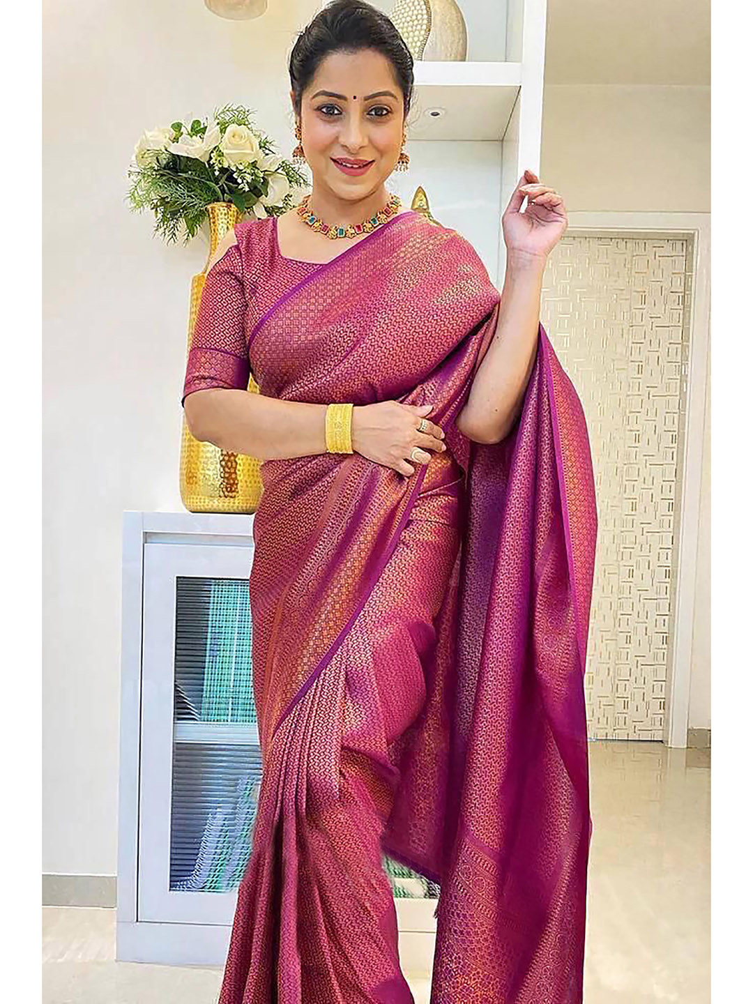 

KALINI Woven Design Zari Banarasi Saree, Pink