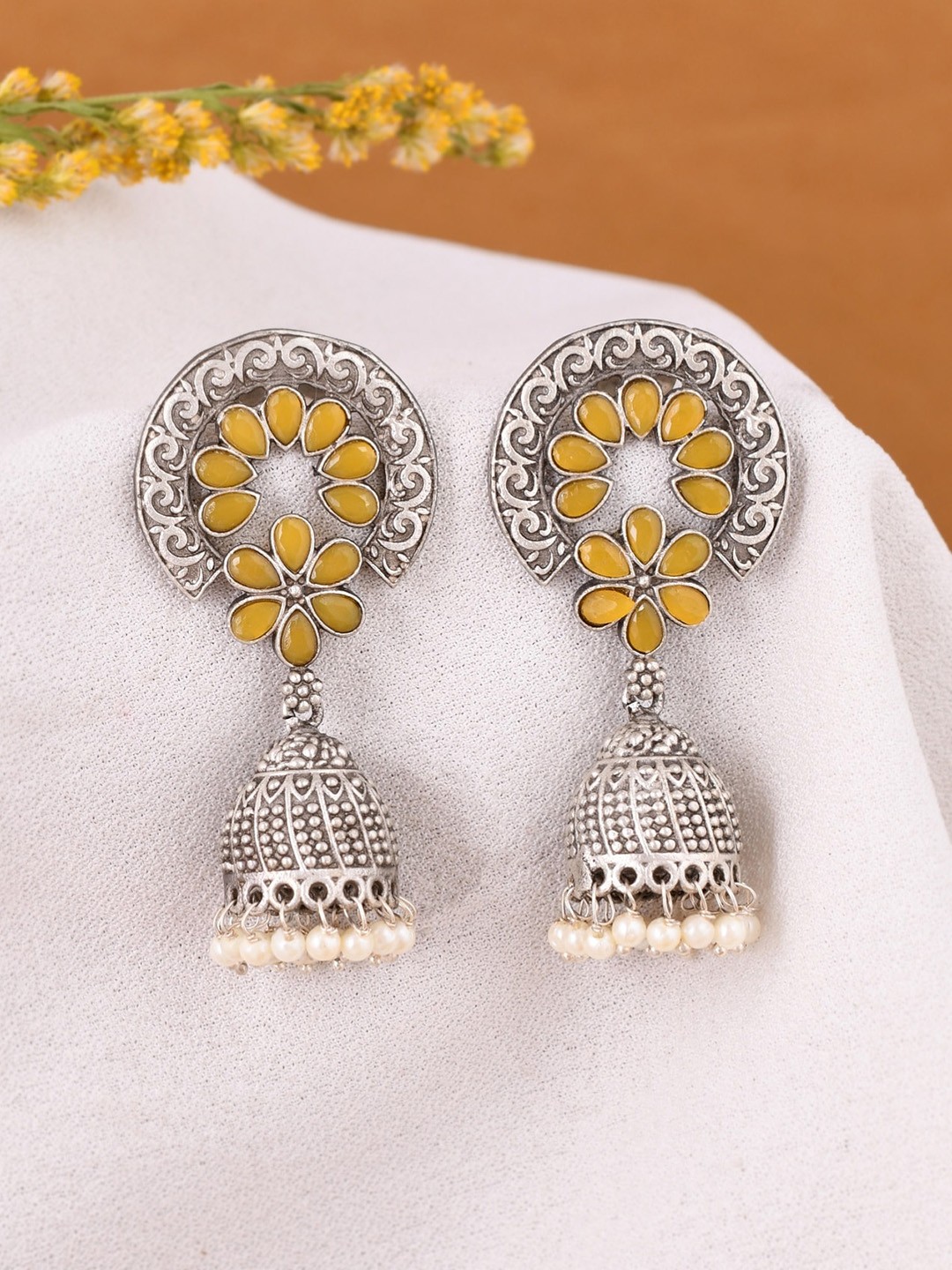 

DASTOOR Silver Classic Jhumkas Earrings