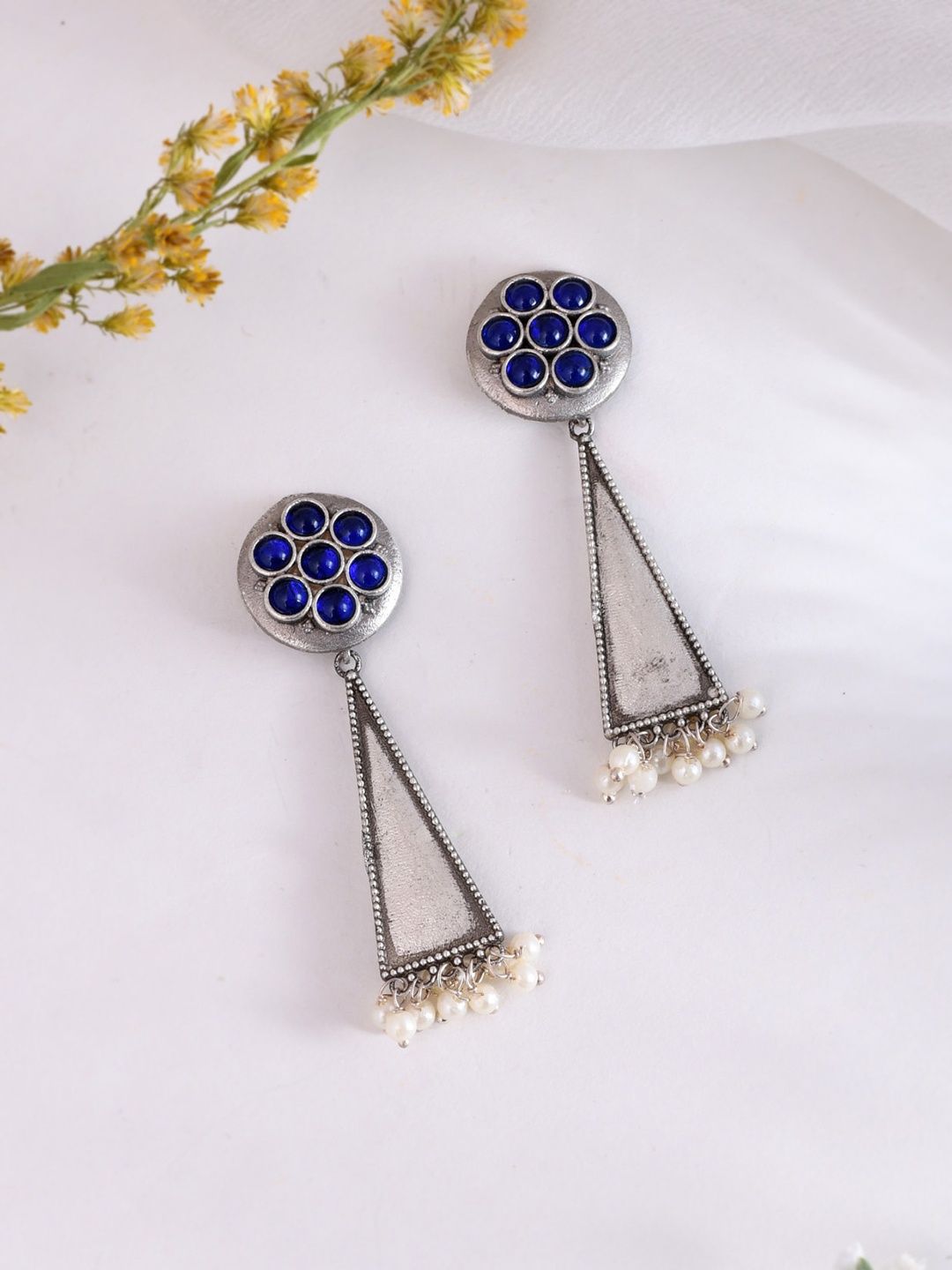 

DASTOOR Triangular Oxidised Silver Drop Earrings