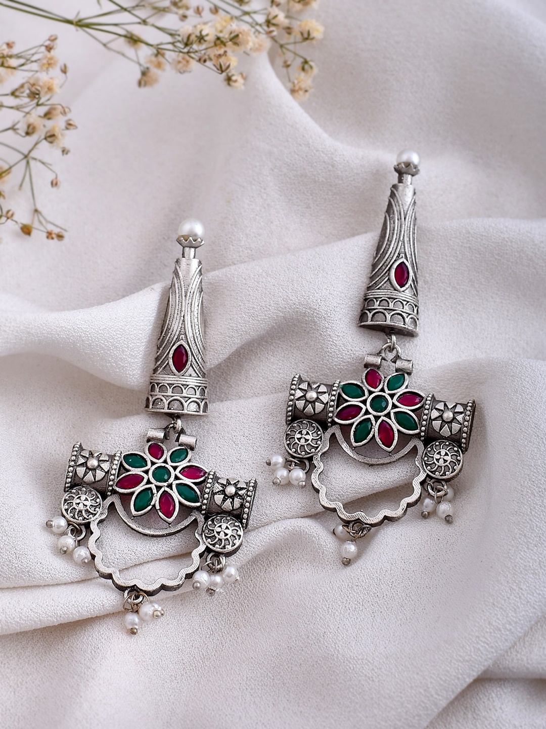

DASTOOR Silver-Plated Stones Studded Beads Beaded Contemporary Oxidised Drop Earrings