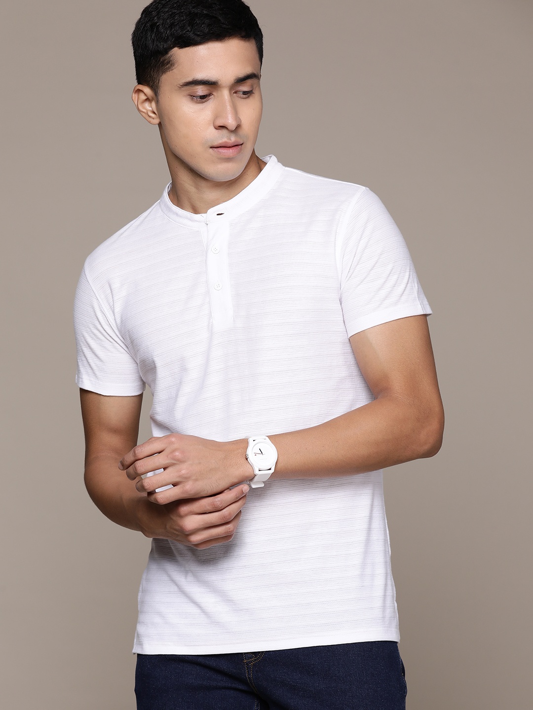 

Roadster Men Polo Collar T-shirt, White