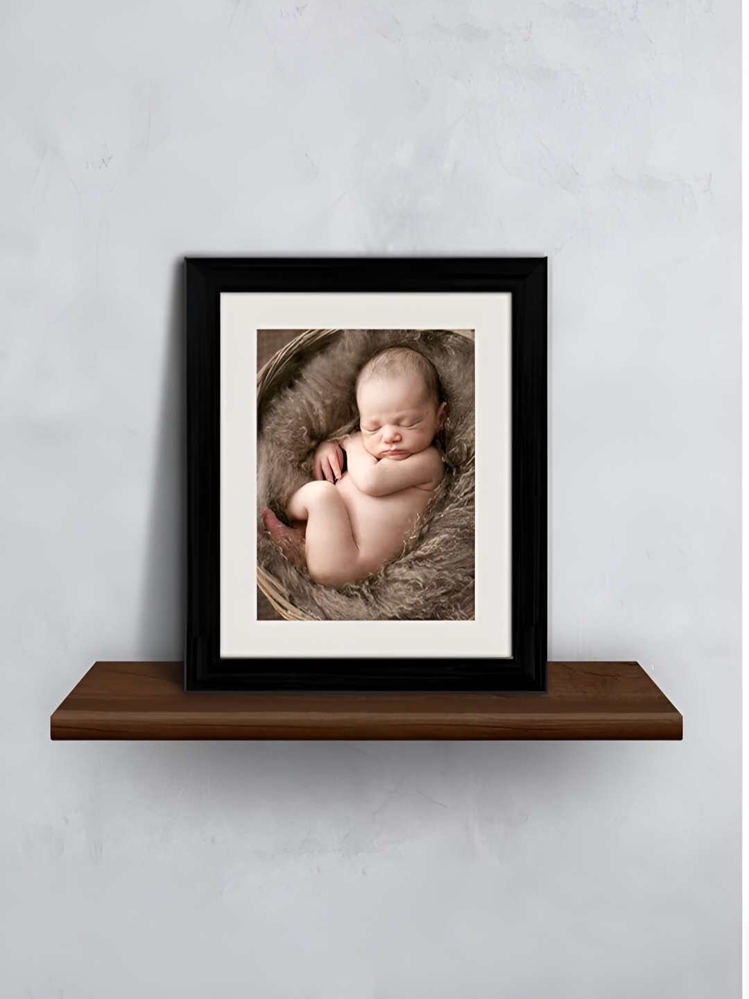 

DRASTR Black & White Table Photo Frames