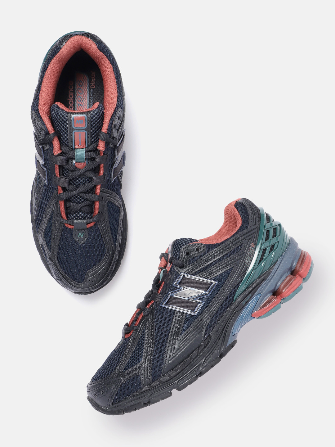 

New Balance 1906 PHANTOM Men Casual Shoes, Black