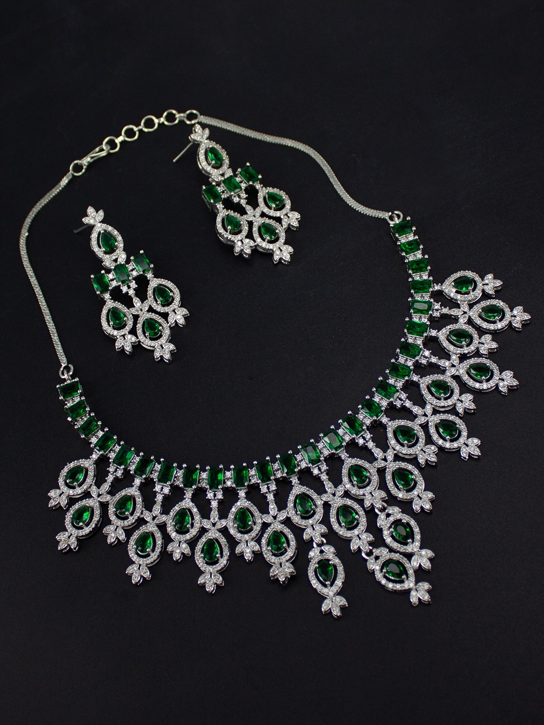 

PRIVIU Rhodium-Plated AD Studded Jewellery Set, Silver