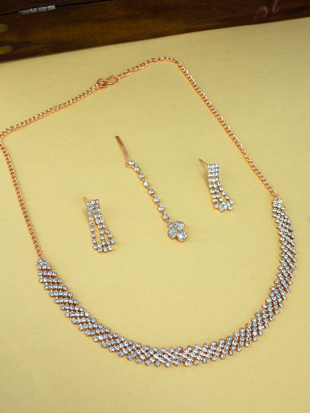 

PRIVIU Rose Gold Plated Cubic Zirconia Studded Jewellery Set