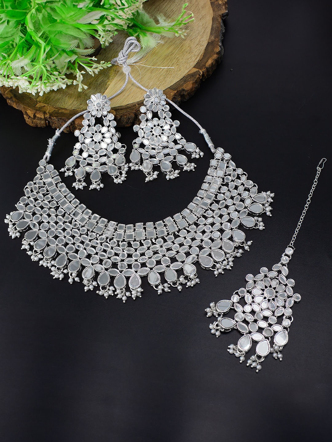 

PRIVIU Silver-Plated Mirror-Studded Jewellery Set