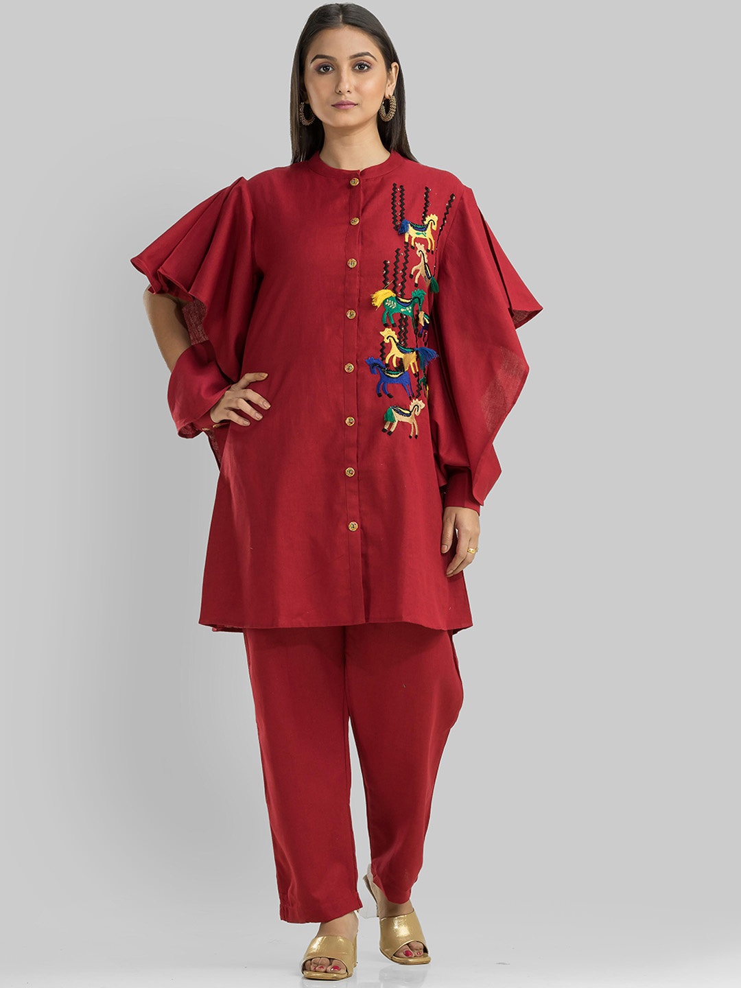 

SACRED SUTA Embroidered Pure Cotton Tunic With Trousers Co-Ords, Red