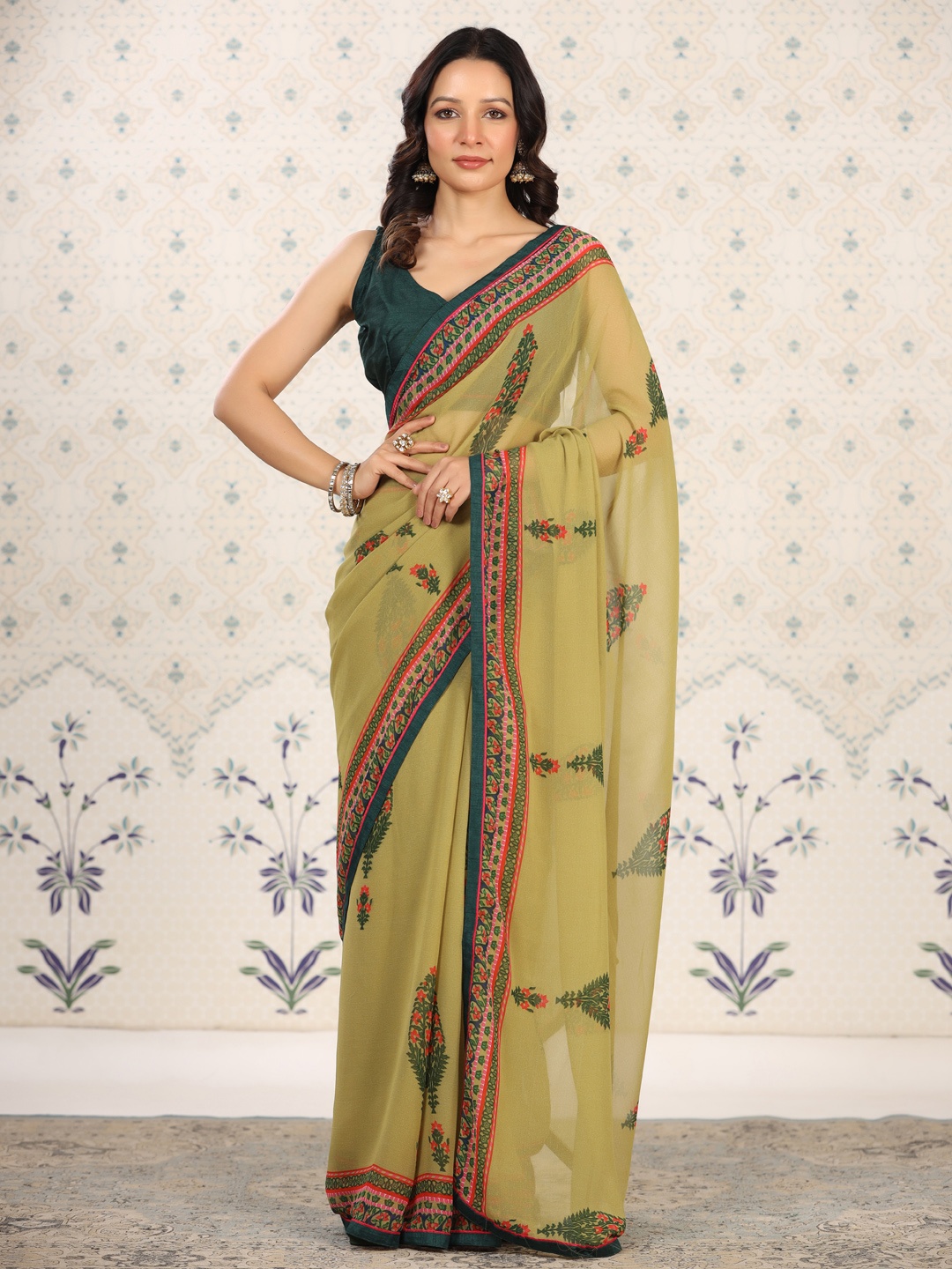 

Ode by House of Pataudi Ethnic Motifs Printed Mirror Work Saree, Green
