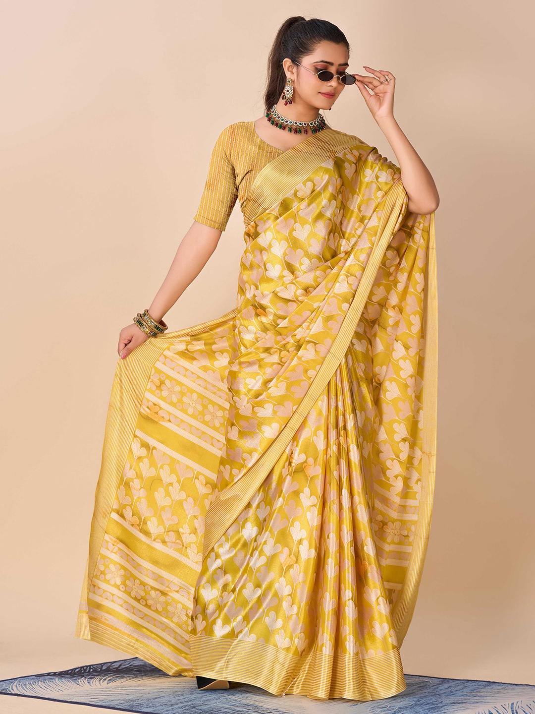 

HALFSAREE STUDIO Printed Saree With Blouse Piece, Yellow