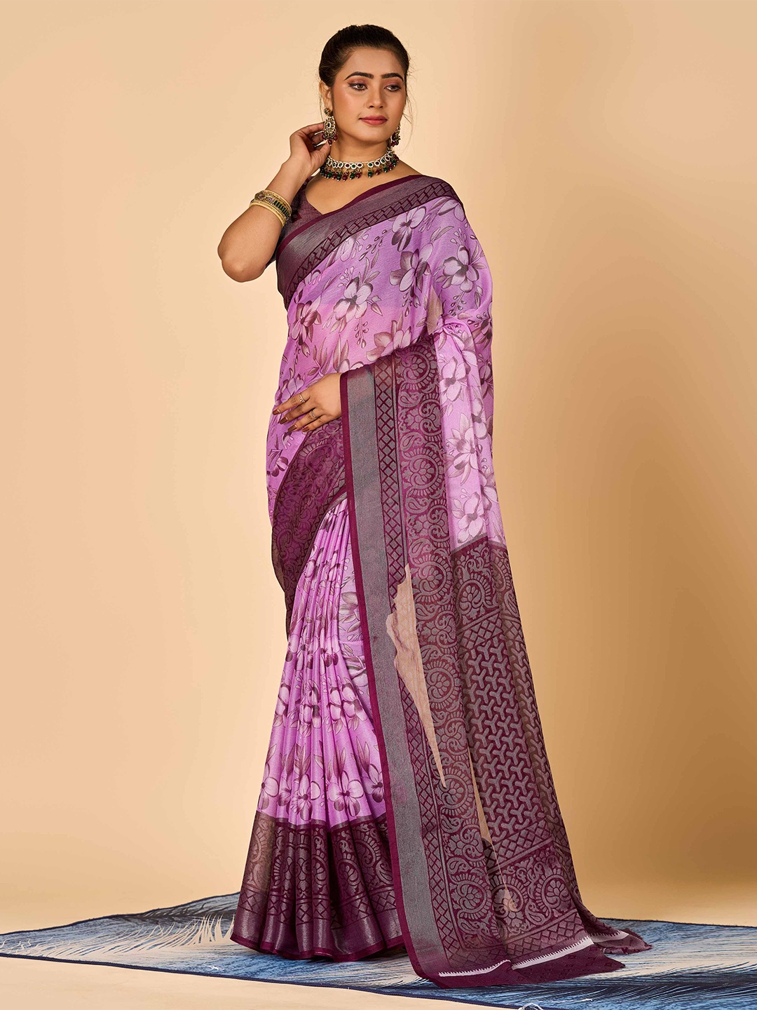 

HALFSAREE STUDIO Floral Printed Zari Saree, Purple
