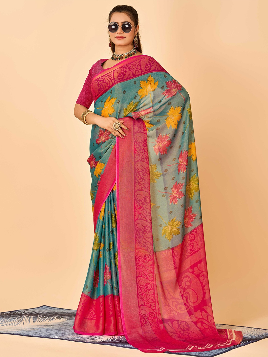 

HALFSAREE STUDIO Floral Zari Printed Saree, Green