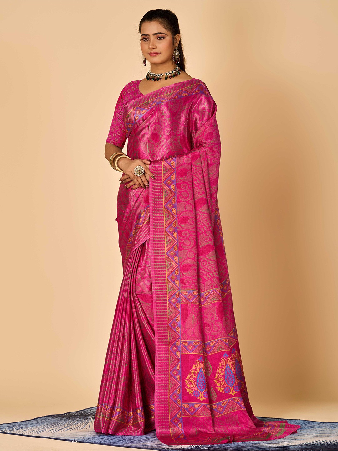 

HALFSAREE STUDIO Floral Printed Saree, Pink