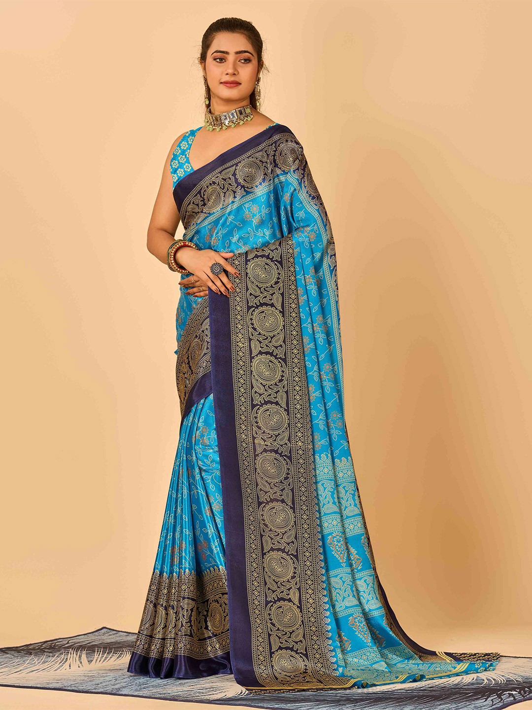 

HALFSAREE STUDIO Ethnic Motifs Printed Saree With Blouse Piece, Blue