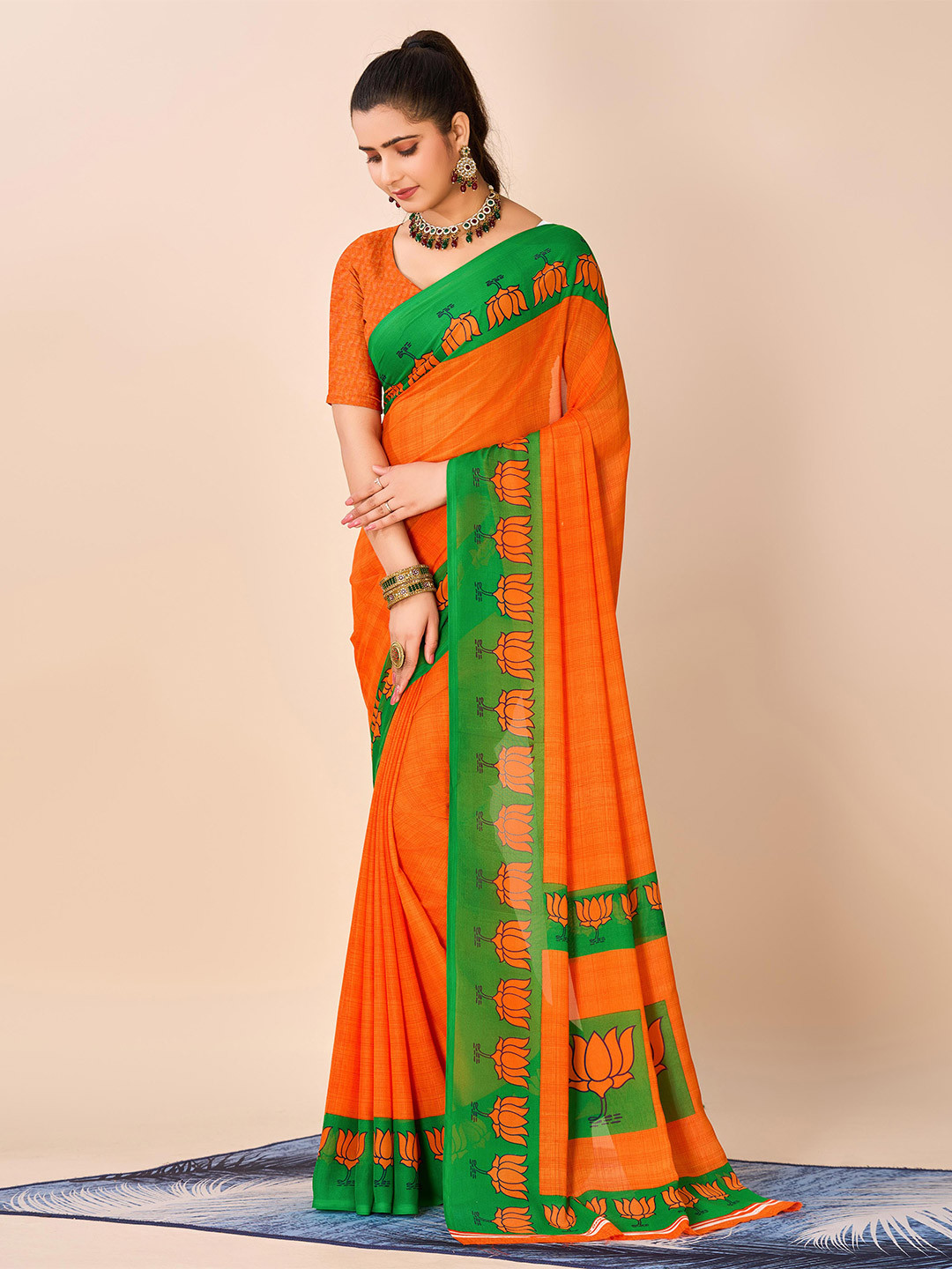 

HALFSAREE STUDIO Floral Printed Georgette Saree, Orange