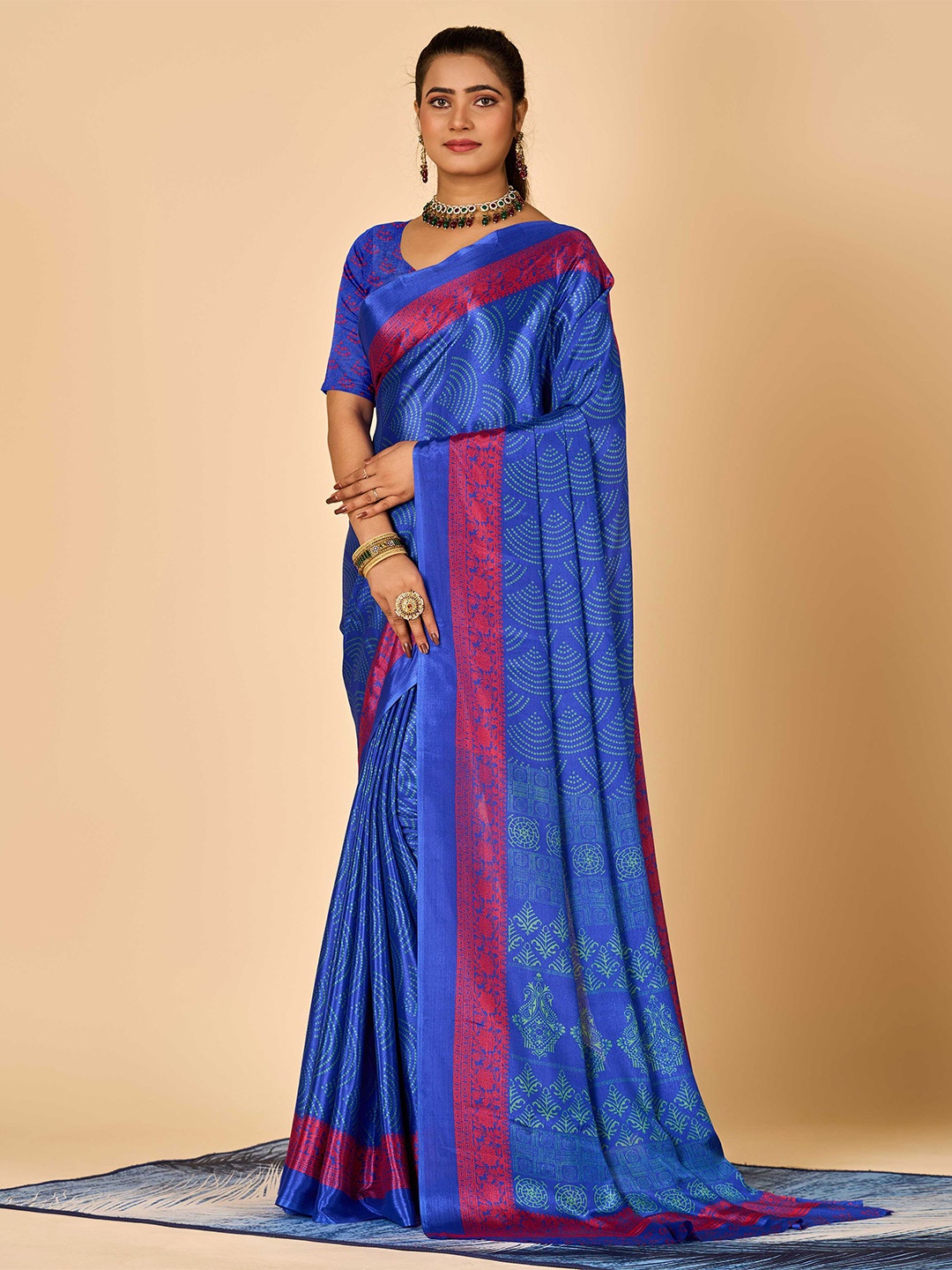 

HALFSAREE STUDIO Bandhani Print Saree With Blouse Piece, Blue