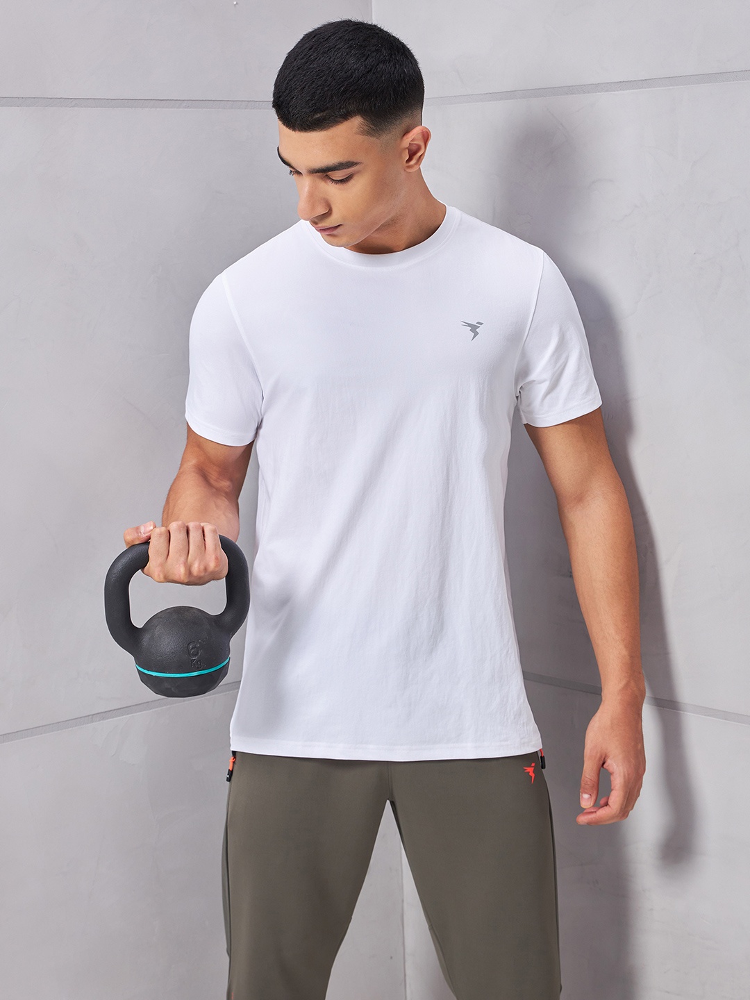 

Technosport Cotflex Round Neck Short Sleeves Rapid-Dry Slim Fit T-shirt, Off white